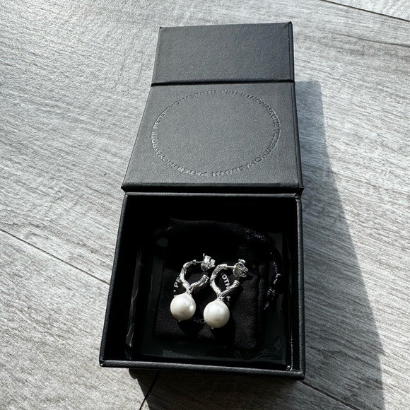 NWT Peter Thomas Roth Sterling Silver & White Pearl Earrings David Yurman - Picture 5 of 6